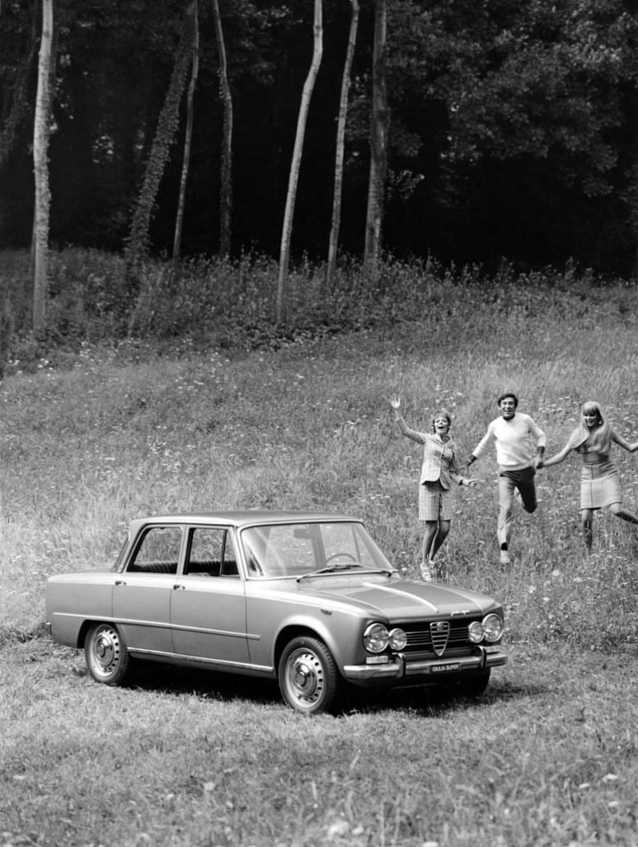  Alfa Romeo Giulia Super (105.26) 1967 года  (фото 8 из 9)